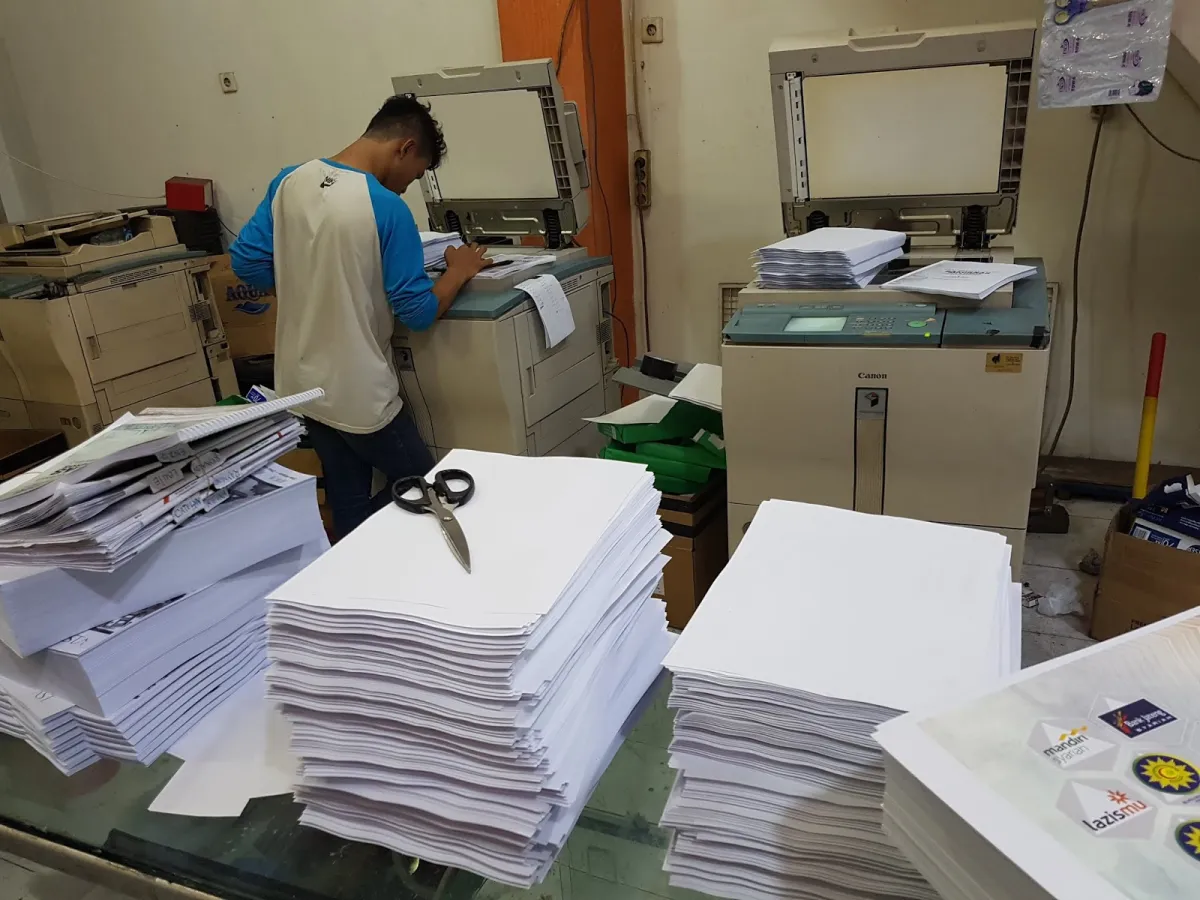 Nayya Gemilang Fotocopy: Solusi Cepat untuk Kebutuhan Dokumen di Cilacap